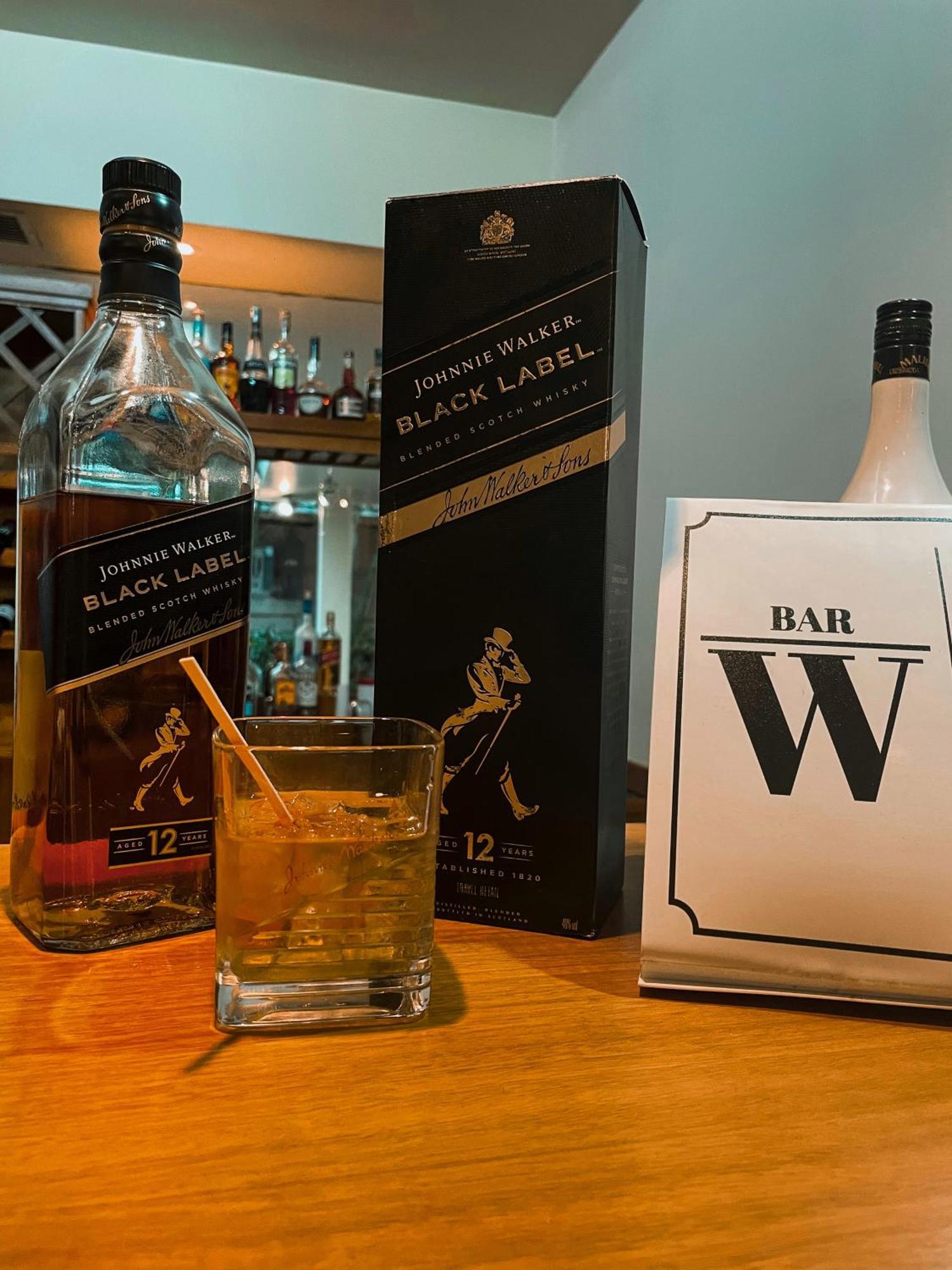 Wyndham San Jose Herradura エクステリア 写真 John Walker Black Label