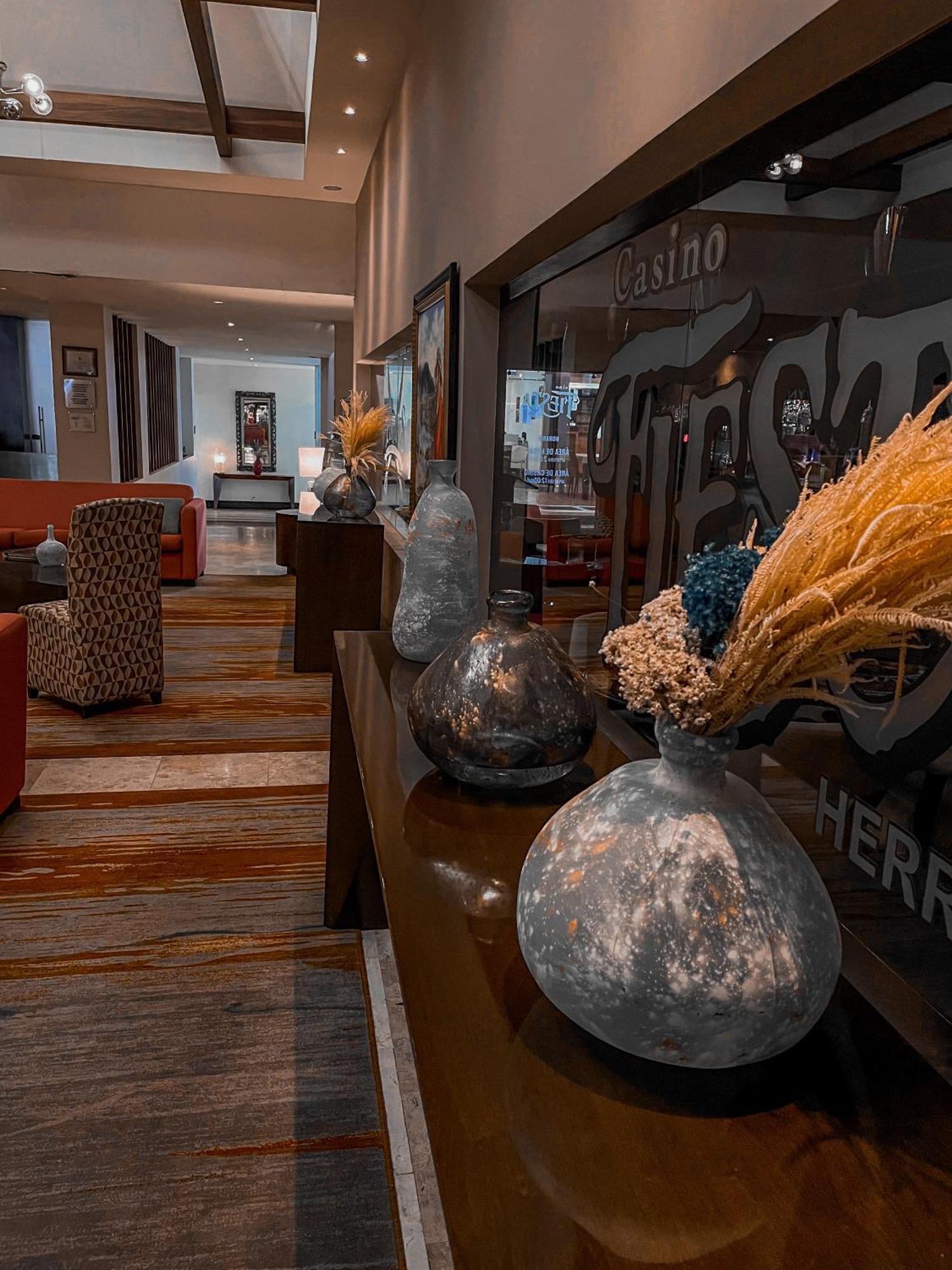 Wyndham San Jose Herradura エクステリア 写真 The lobby of the hotel